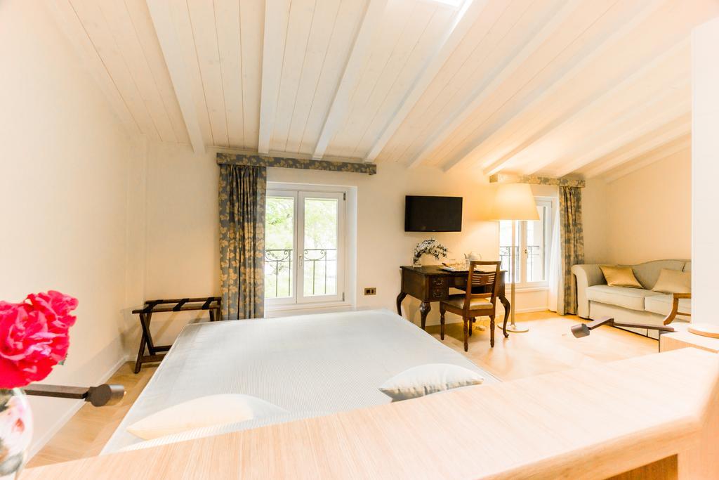 Relais Di Villa Adinolfi Annone di Brianza Zimmer foto